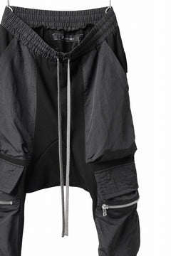 画像をギャラリービューアに読み込む, A.F ARTEFACT COMBINATION ZIPPER SARROUEL SKINNY PANTS / BOMBER HEAT® + NYLON (BLACK)