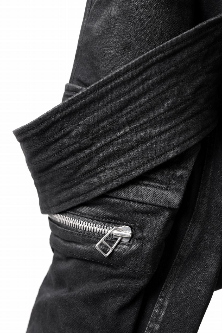 画像をギャラリービューアに読み込む, A.F ARTEFACT COATED FLAP-DETAIL SLIM CARGO PANTS / HI-STRETCH DENIM (BLACK)