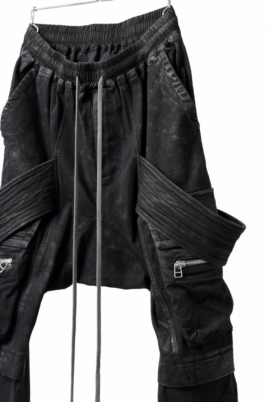 画像をギャラリービューアに読み込む, A.F ARTEFACT COATED FLAP-DETAIL SLIM CARGO PANTS / HI-STRETCH DENIM (BLACK)