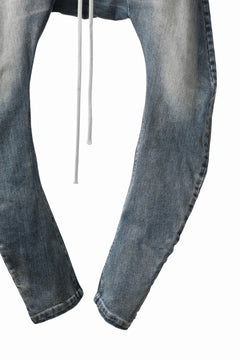 画像をギャラリービューアに読み込む, A.F ARTEFACT SARROUEL SKINNY PANTS / FADED AGEING DENIM (BLUE)