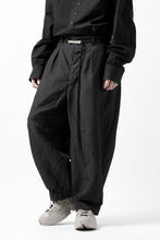 画像をギャラリービューアに読み込む, KLASICA GOSSE TWO TUCKED TROUSERS / SUMMER CHAMBRAY WOOL-LINEN (SHADOW)