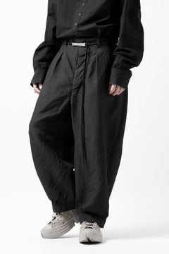 画像をギャラリービューアに読み込む, KLASICA GOSSE TWO TUCKED TROUSERS / SUMMER CHAMBRAY WOOL-LINEN (SHADOW)