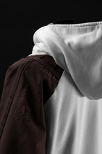 画像をギャラリービューアに読み込む, MASSIMO SABBADIN exclusive HOODY wt. HAND DYED VINTAGE DENIM SLEEVE (white)