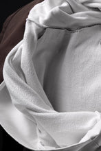 画像をギャラリービューアに読み込む, MASSIMO SABBADIN exclusive HOODY wt. HAND DYED VINTAGE DENIM SLEEVE (white)