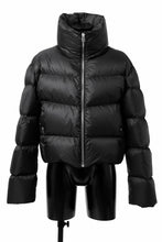 画像をギャラリービューアに読み込む, A.F ARTEFACT HIGH-NECK SHORT DOWN JACKET (BLACK)