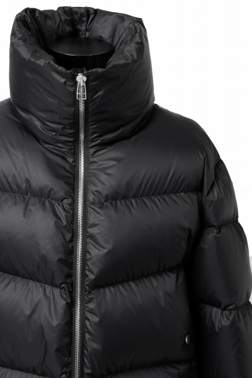 画像をギャラリービューアに読み込む, A.F ARTEFACT HIGH-NECK SHORT DOWN JACKET (BLACK)