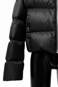 画像をギャラリービューアに読み込む, A.F ARTEFACT HIGH-NECK SHORT DOWN JACKET (BLACK)