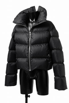 画像をギャラリービューアに読み込む, A.F ARTEFACT HIGH-NECK SHORT DOWN JACKET (BLACK)