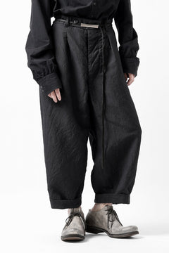 画像をギャラリービューアに読み込む, KLASICA GOSSE TWO TUCKED TROUSERS / SUMMER CHAMBRAY WOOL-LINEN (SHADOW)