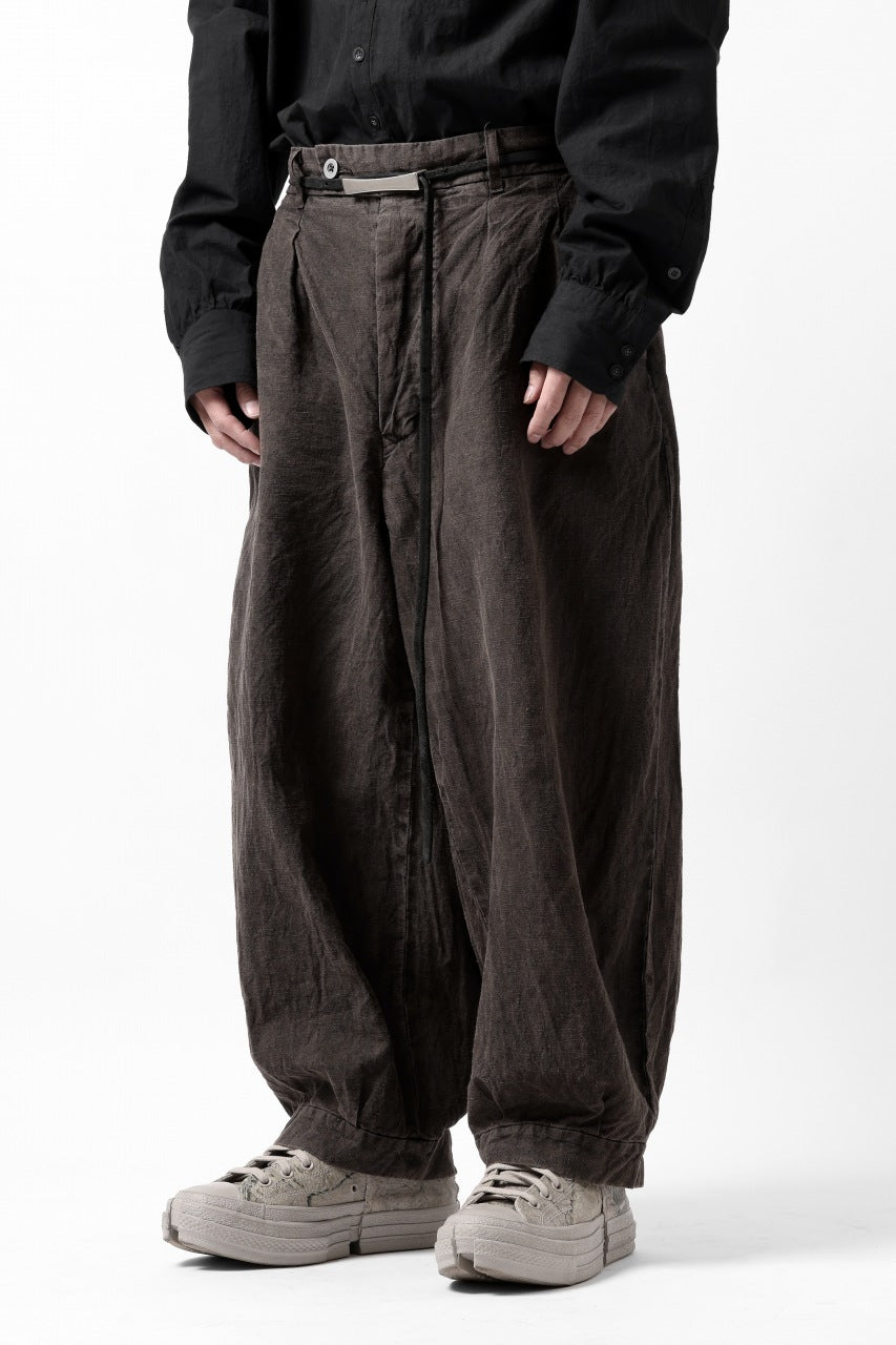 画像をギャラリービューアに読み込む, KLASICA GOSSE TWO TUCKED TROUSERS / GARMENT DYED BROKEN HERRING BONE (CINAMON)