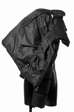 画像をギャラリービューアに読み込む, A.F ARTEFACT HIGH-NECK SHORT DOWN JACKET (BLACK)