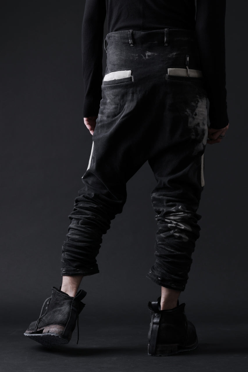 画像をギャラリービューアに読み込む, BORIS BIDJAN SABERI DROP CROTCH PANTS / STONE WASHED &amp; USED EFFECT &amp; BODY MOLDED &quot;P24-F1603K&quot; (BLACK DENIM)