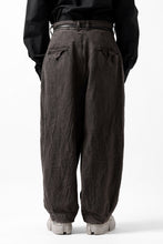 画像をギャラリービューアに読み込む, KLASICA GOSSE TWO TUCKED TROUSERS / GARMENT DYED BROKEN HERRING BONE (CINAMON)