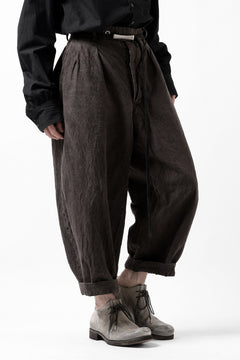 画像をギャラリービューアに読み込む, KLASICA GOSSE TWO TUCKED TROUSERS / GARMENT DYED BROKEN HERRING BONE (CINAMON)