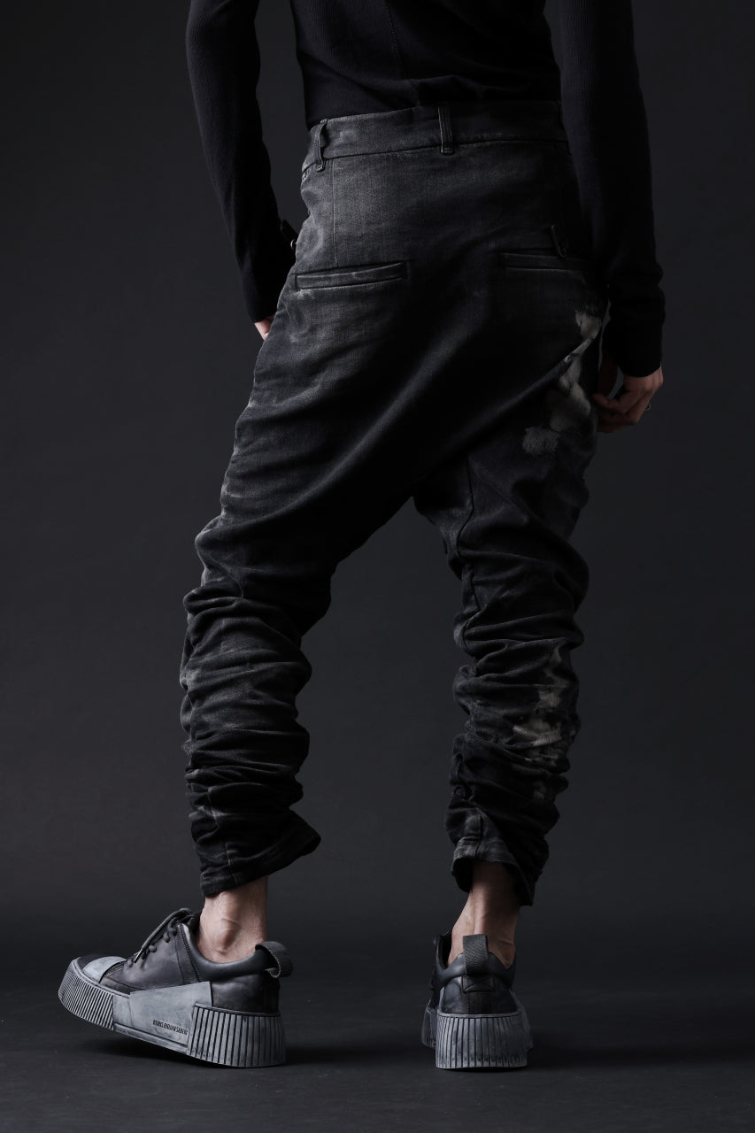 画像をギャラリービューアに読み込む, BORIS BIDJAN SABERI DROP CROTCH SLIM PANTS / STONE WASHED & USED EFFECT & BODY MOLDED "P23-F1603K" (BLACK DENIM)