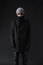 画像をギャラリービューアに読み込む, BORIS BIDJAN SABERI HIGH NECK SHORT COAT &quot;COAT 1. SHORT-FIF10008&quot; (BLACK)