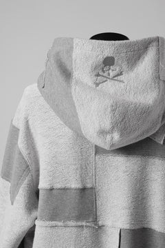 画像をギャラリービューアに読み込む, mastermind JAPAN SWEAT HOODIE / SWITCH PATCHWORK (TOP GRAY)