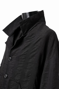 画像をギャラリービューアに読み込む, SOSNOVSKA SQUEEZED STRIPE COAT (BLACK)