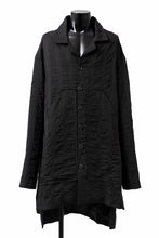 画像をギャラリービューアに読み込む, SOSNOVSKA SQUEEZED STRIPE COAT (BLACK)