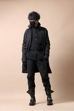 画像をギャラリービューアに読み込む, m.a+ diagonal pocket medium fit coat / C256/CWST (BLACK/WHITE)