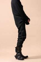 画像をギャラリービューアに読み込む, m.a+ 3 pocket silver cross studds tight pants / P1CM/S/CM4 (BLACK)