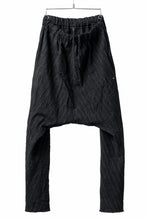 Load image into Gallery viewer, m.a+ 2 vertical pocket elastic waist sarouel / PU521/CWST (BLACK/WHITE)