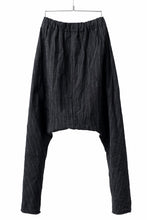 Load image into Gallery viewer, m.a+ 2 vertical pocket elastic waist sarouel / PU521/CWST (BLACK/WHITE)