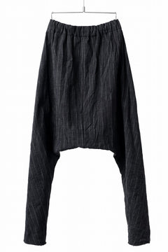 Load image into Gallery viewer, m.a+ 2 vertical pocket elastic waist sarouel / PU521/CWST (BLACK/WHITE)