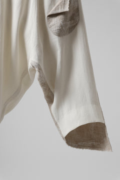 Load image into Gallery viewer, SOSNOVSKA ASYMMETRIC OVERWIDE PANTS (IVORY x BEIGE)