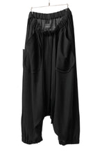 画像をギャラリービューアに読み込む, SOSNOVSKA OVERSIDED BALOON PANTS (BLACK)