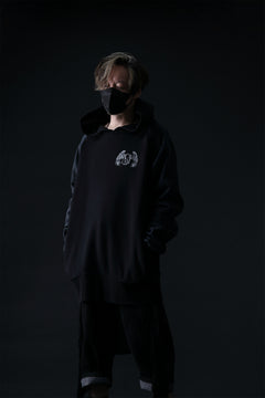 画像をギャラリービューアに読み込む, MASSIMO SABBADIN HOODY wt. HAND DYED VINTAGE DENIM SLEEVE (black)