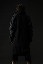 画像をギャラリービューアに読み込む, MASSIMO SABBADIN HOODY wt. HAND DYED VINTAGE DENIM SLEEVE (black)