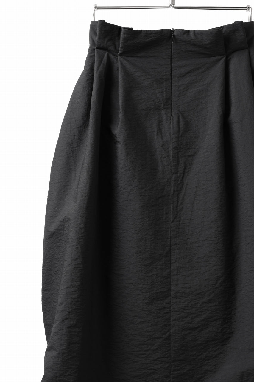 画像をギャラリービューアに読み込む, SOSNOVSKA AMPLE FOLDS SKIRT (BLACK)