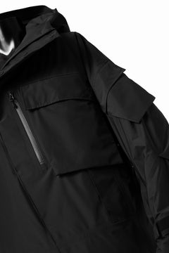 画像をギャラリービューアに読み込む, D-VEC x ALMOSTBLACK HOODED JACKET / GORE-TEX PRODUCT 2L PRIMALOFT SHELL (BLACK)