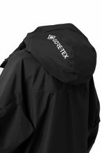 画像をギャラリービューアに読み込む, D-VEC x ALMOSTBLACK HOODED JACKET / GORE-TEX PRODUCT 2L PRIMALOFT SHELL (BLACK)