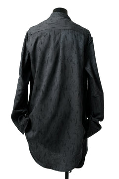 画像をギャラリービューアに読み込む, SOSNOVSKA EXTENDED THREADS SHIRT (BLACK)