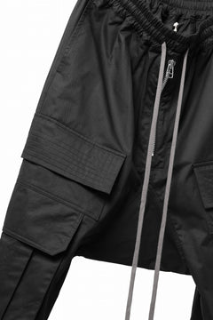 Load image into Gallery viewer, A.F ARTEFACT FRONT ZIP CARGO SAROUEL EASY PANTS (BLACK)