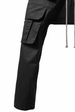 Load image into Gallery viewer, A.F ARTEFACT FRONT ZIP CARGO SAROUEL EASY PANTS (BLACK)