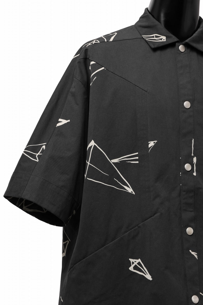 画像をギャラリービューアに読み込む, A.F ARTEFACT PYRA PATTERN PRINT H/S COVER-ALL SHIRT (BLACK)