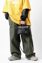Load image into Gallery viewer, discord Yohji Yamamoto Zipper Tote Bag (Mini) / Cow Skin Leather (BLACK)