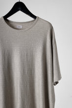 Load image into Gallery viewer, CAPERTICA OVERSIZED ASYMMETRY TEE / LINEN HEAVY JERSEY (KINARI)