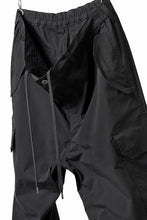 画像をギャラリービューアに読み込む, ISAMU KATAYAMA BACKLASH WIDE CARGO PANTS / STRETCH TYPEWRITER CLOTH (BLACK)