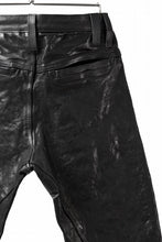 画像をギャラリービューアに読み込む, ISAMU KATAYAMA BACKLASH exclusive TIGHT STRAIGHT LEATHER PANTS / GARMENT DYED - ITALY SHOULDER (BLACK)