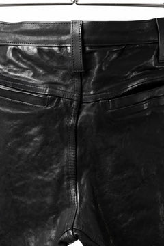 画像をギャラリービューアに読み込む, ISAMU KATAYAMA BACKLASH exclusive TIGHT STRAIGHT LEATHER PANTS / GARMENT DYED - ITALY SHOULDER (BLACK)