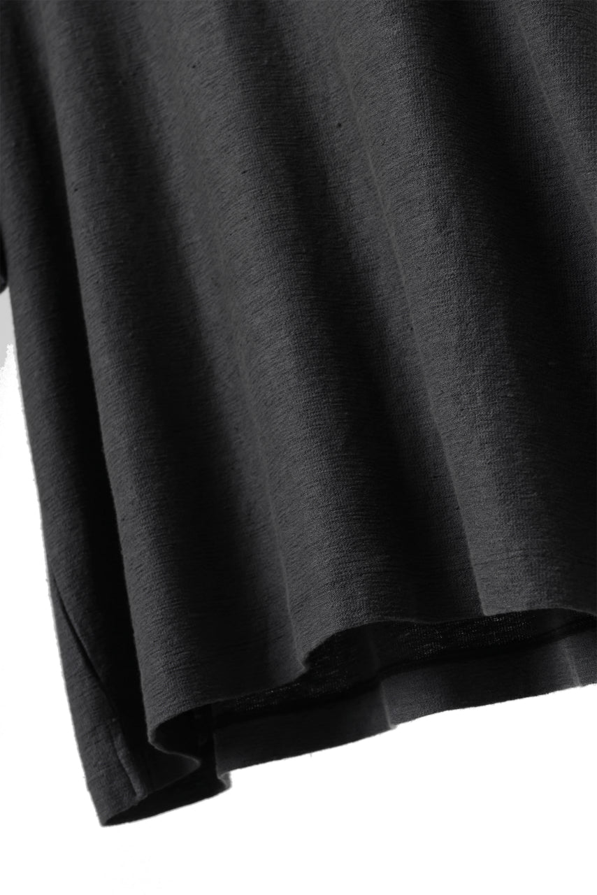 Load image into Gallery viewer, CAPERTICA OVERSIZED ASYMMETRY TEE / LINEN HEAVY JERSEY (ANTIQUE BLACK)