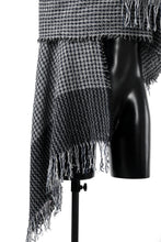 画像をギャラリービューアに読み込む, forme d'expression Atena Scarf (Mono PDP)