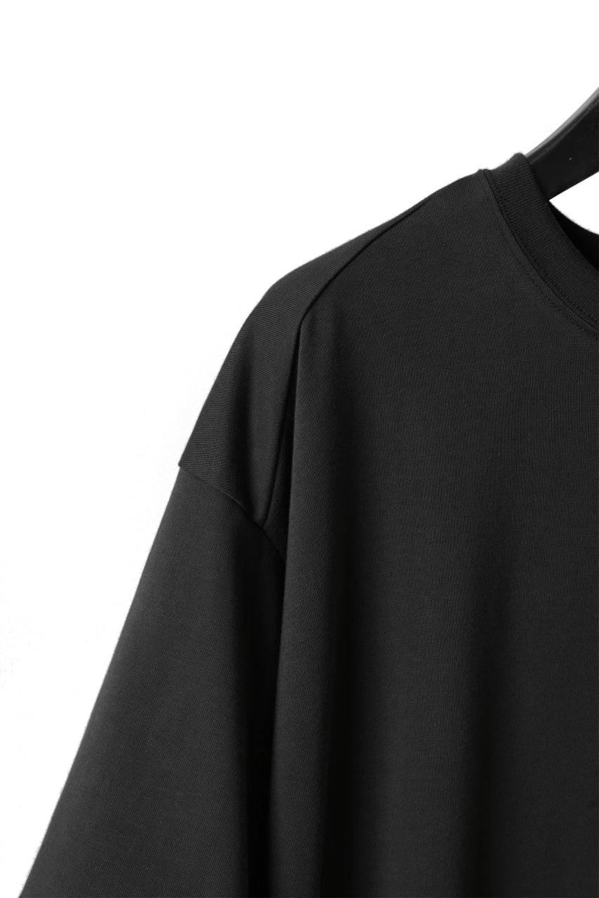 Load image into Gallery viewer, CAPERTICA OVERSIZED H/S TEE / SUVIN COTTON COMPACT JERSEY (CHARCOAL)