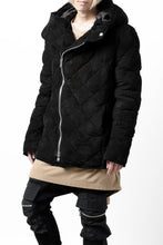 画像をギャラリービューアに読み込む, ISAMU KATAYAMA BACKLASH HOODED DOWN JACKET / KANGAROO REVERSE + POLISH WHITE GOOSE (BLACK)