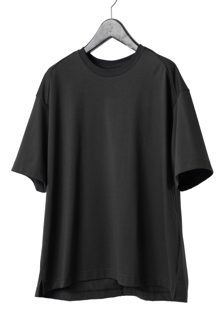 Load image into Gallery viewer, CAPERTICA OVERSIZED H/S TEE / SUVIN COTTON COMPACT JERSEY (CHARCOAL)
