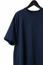 Load image into Gallery viewer, CAPERTICA OVERSIZED H/S TEE / SUVIN COTTON COMPACT JERSEY (NAVY)